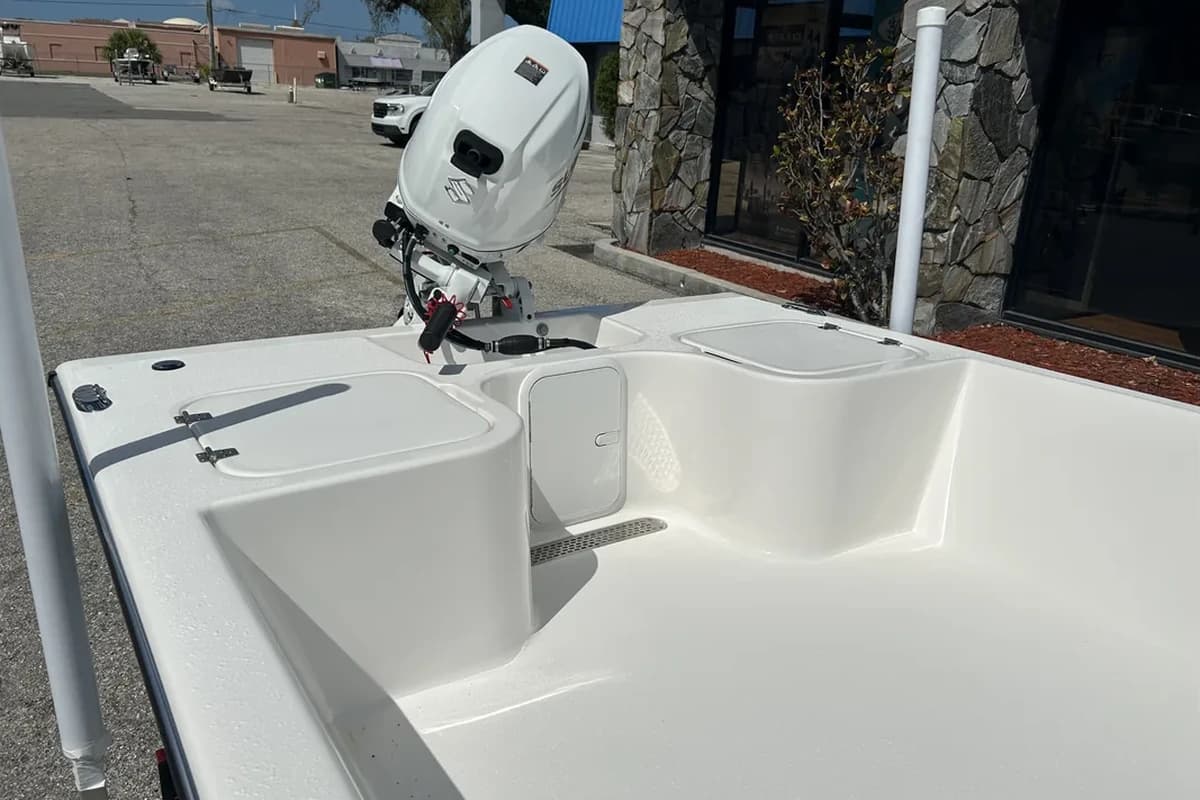 174 Skiff Tiller Deluxe 4